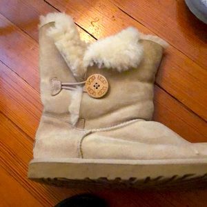 Cute low UGG booties
